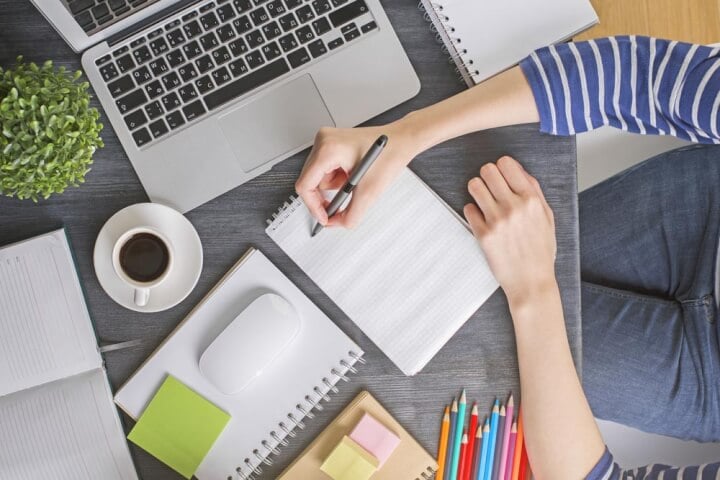 CSSとは？基本的な書き方から使用するメリットまでを解説
